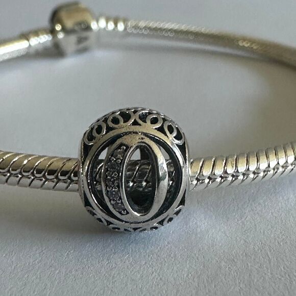 Authentic Pandora Silver Charm Initial Letter O - Picture 1 of 3
